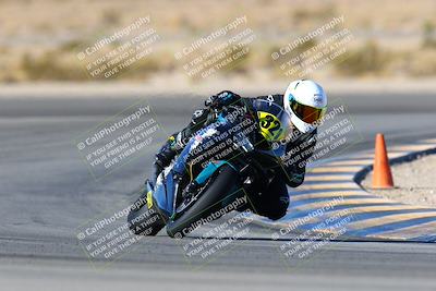 media/Jan-09-2022-SoCal Trackdays (Sun) [[2b1fec8404]]/Turn 11 (935am)/